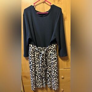 Long sleeve, animal print dress with pockets